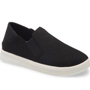 OluKai Ki’ihele Black Shoe NWT